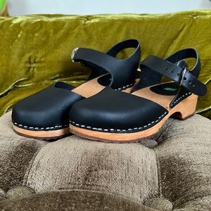 MIA wooden clogs